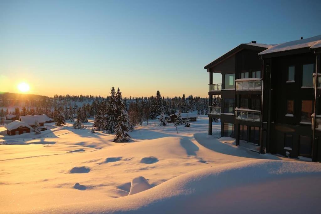 Apartamento Med Panoramautsikt Innendors Parkering